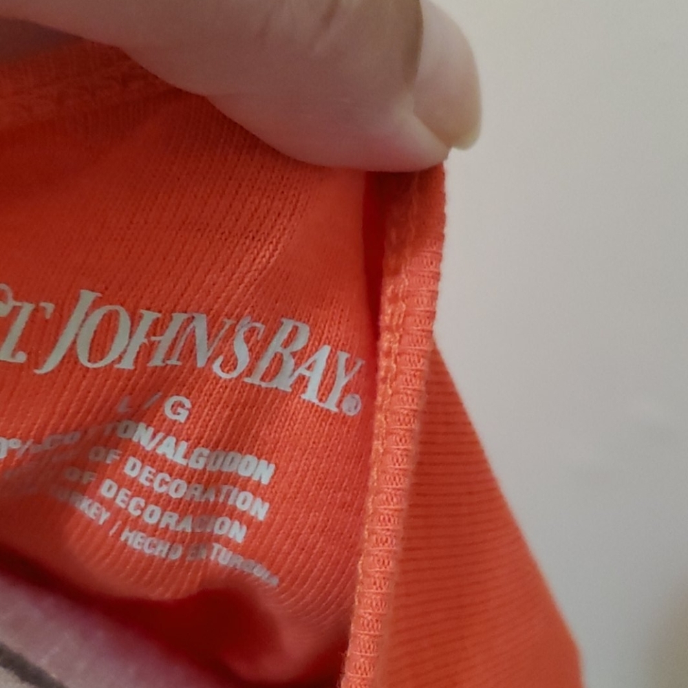 Tshirt🧡 - Picture 3 of 3